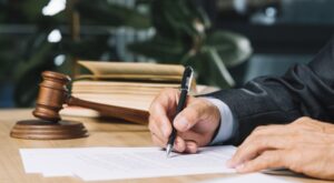 равовий захист клієнтів — адвокат Поліковський Георгій Миколайович у роботі